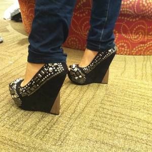 Meet your Posher, Ingrid